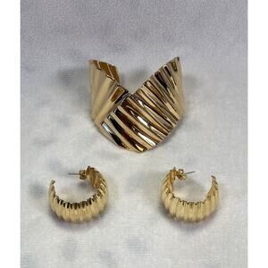 1980s Avon Gold Tone Crinkle Cuff Bracelet and Pierced Earrings Vintage
